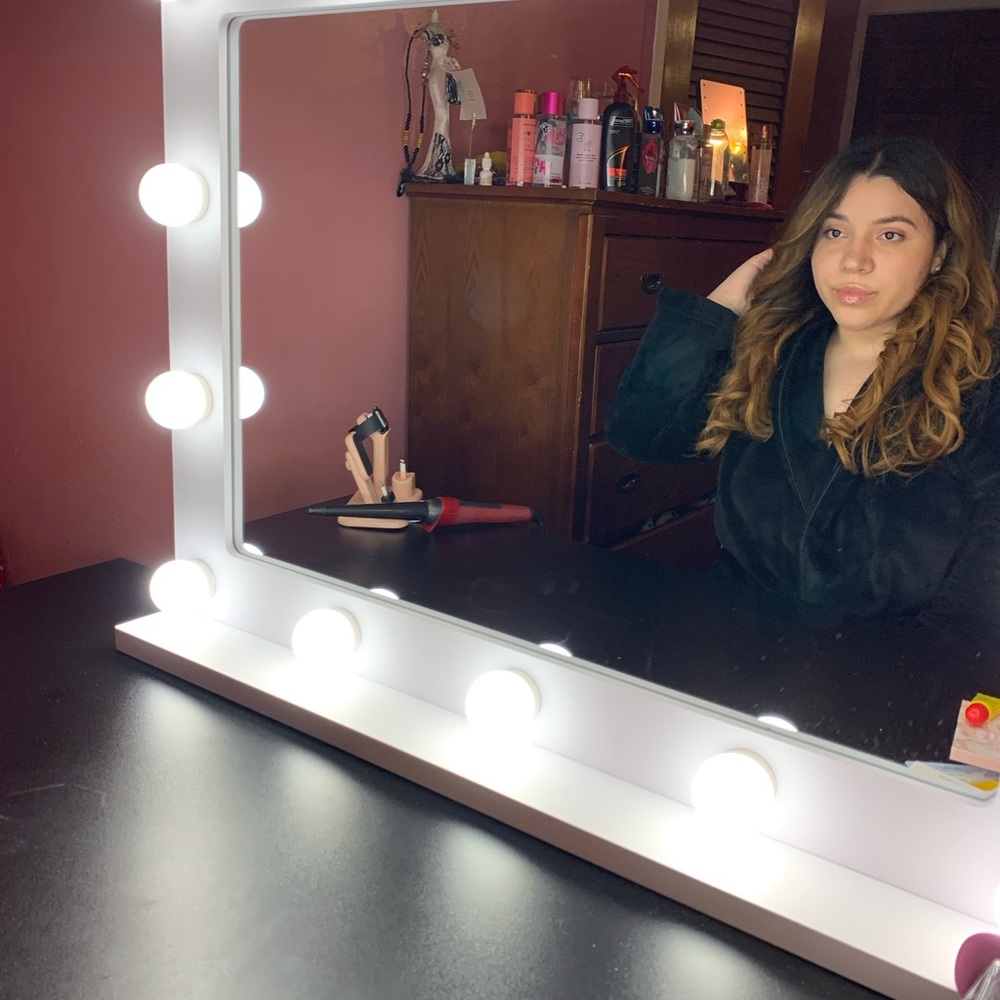 Meet your Posher, Denise